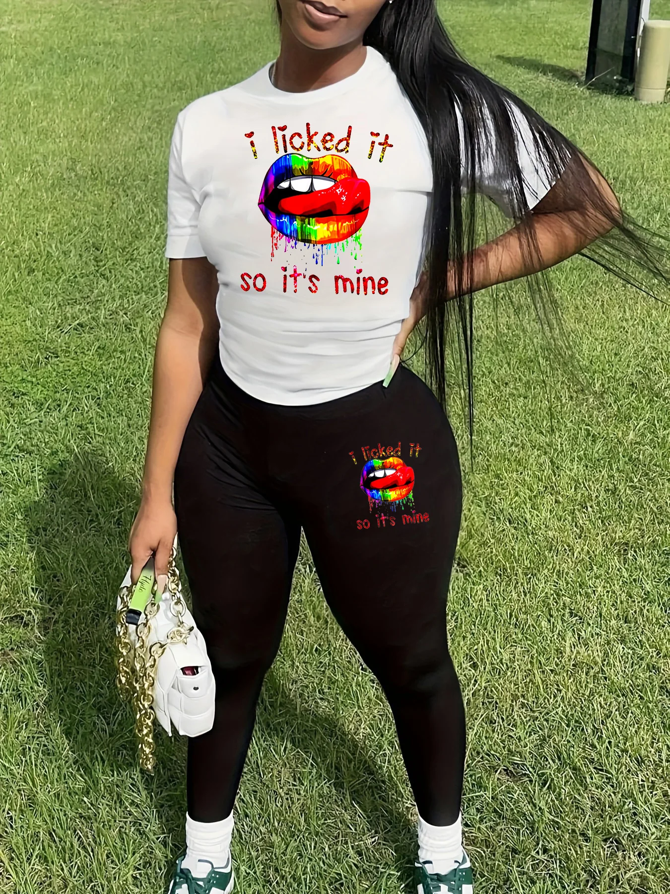 Women's spring and summer loose casual lip print letter print round neck short sleeved T-shirt+tight pants two-piece set
Women's spring and summer loose casual lip print letter print round neck short sleeved T-shirt+tight pants two-piece set