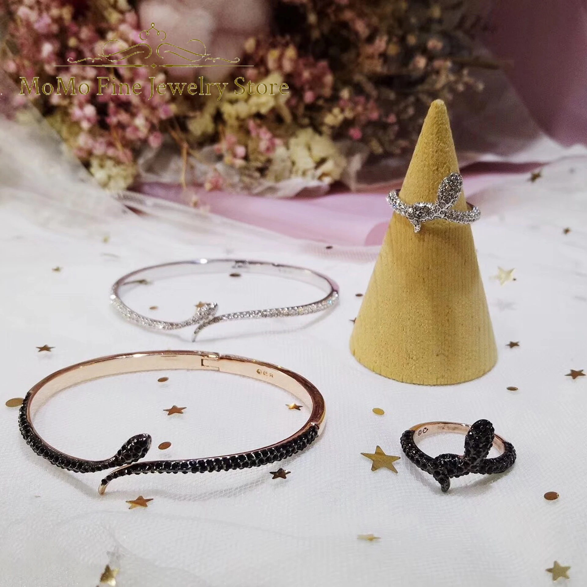 2025 High Quality Fine Party Jewelry Set Charm Silver Black Cute Snake Crystal Fashion Necklace Bracelet Earrings Ring for Women
2025 High Quality Fine Party Jewelry Set Charm Silver Black Cute Snake Crystal Fashion Necklace Bracelet Earrings Ring for Women