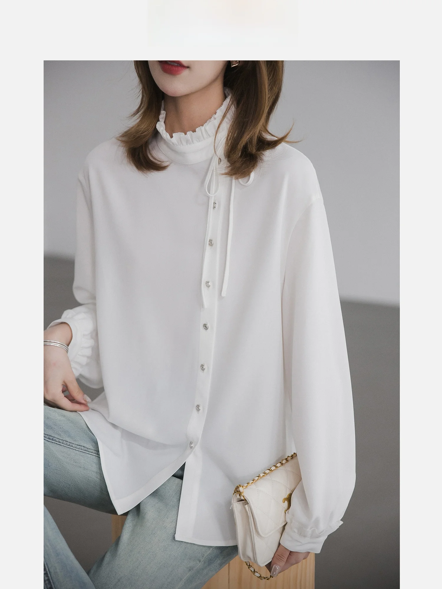 Женская блузка Ele с воротником-рюшем, подплечниками, длинными рукавами, белым дизайном с завязками, новая весенняя коллекция, повседневная одежда
Женская блузка Ele с воротником-рюшем, подплечниками, длинными рукавами, белым дизайном с завязками, новая весенняя коллекция, повседневная одежда