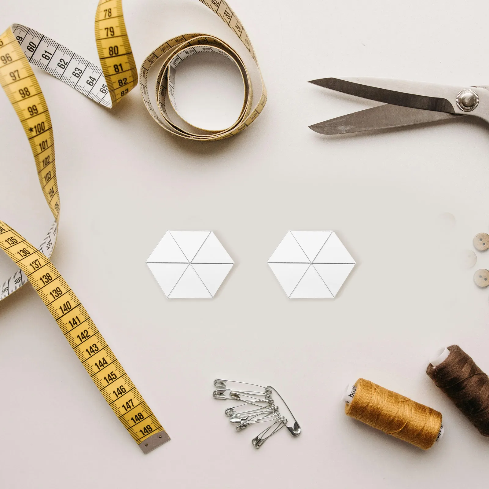 200pcs Rhinestone Appliques Iron On Mirror Pieces For Clothing Shoes Bags Wedding Dress Formal Wear Diy Craft Projects Handmade
200pcs Rhinestone Appliques Iron On Mirror Pieces For Clothing Shoes Bags Wedding Dress Formal Wear Diy Craft Projects Handmade