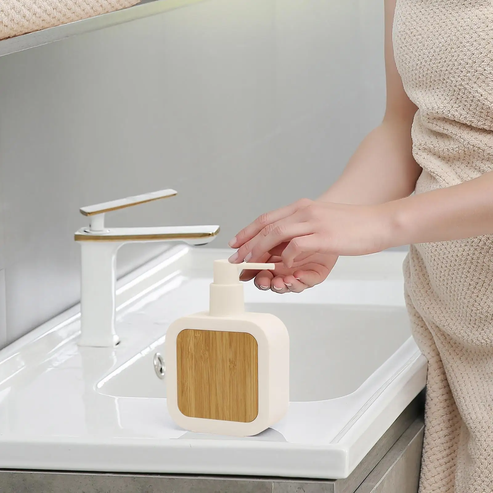 390ml Soap Dispenser Easy to Refill Durable Office Toilet Pump Bottle for Bath
390ml Soap Dispenser Easy to Refill Durable Office Toilet Pump Bottle for Bath
