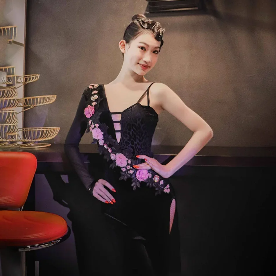 Flower Line One Side Shoulder Latin Dance Dress Ballroom Dance Clothing Female Dance Suit Waltz Dress Latin Dance Suit 97D-L
Flower Line One Side Shoulder Latin Dance Dress Ballroom Dance Clothing Female Dance Suit Waltz Dress Latin Dance Suit 97D-L