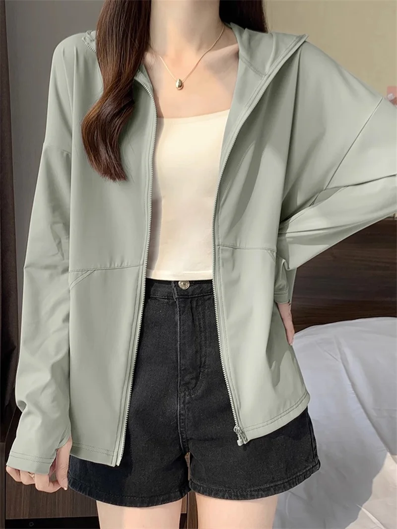 Sunscreen Clothing for Women 2025 Style Shoulder Ice Silk Breathable UV resistant Thin Coat Sunscreen Clothing for Women Summer
Sunscreen Clothing for Women 2025 Style Shoulder Ice Silk Breathable UV resistant Thin Coat Sunscreen Clothing for Women Summer