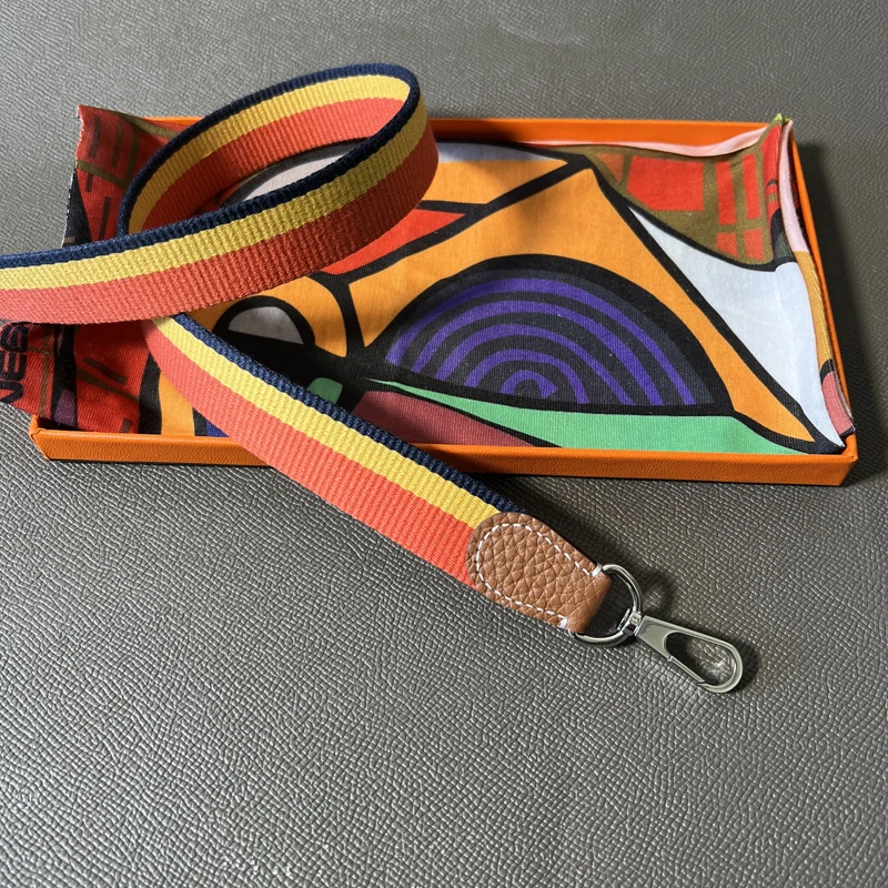Shoulder Strap 2.5cm Wide New Hand-Sewn Genuine Leather Woven Canvas Bag Strap for Mini Evelyne Bag DIY Accessories
Shoulder Strap 2.5cm Wide New Hand-Sewn Genuine Leather Woven Canvas Bag Strap for Mini Evelyne Bag DIY Accessories