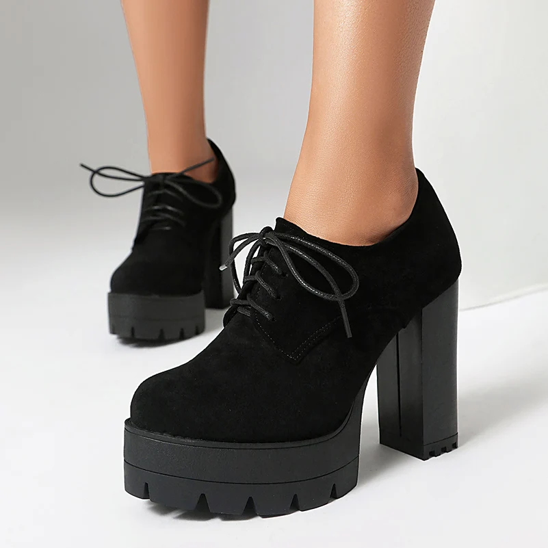 Большие размеры, матовый замшевый материал, сверхвысокий полый толстый каблук, шнуровка, высокие каблуки, водонепроницаемые дышащие туфли на платформе
Большие размеры, матовый замшевый материал, сверхвысокий полый толстый каблук, шнуровка, высокие каблуки, водонепроницаемые дышащие туфли на платформе