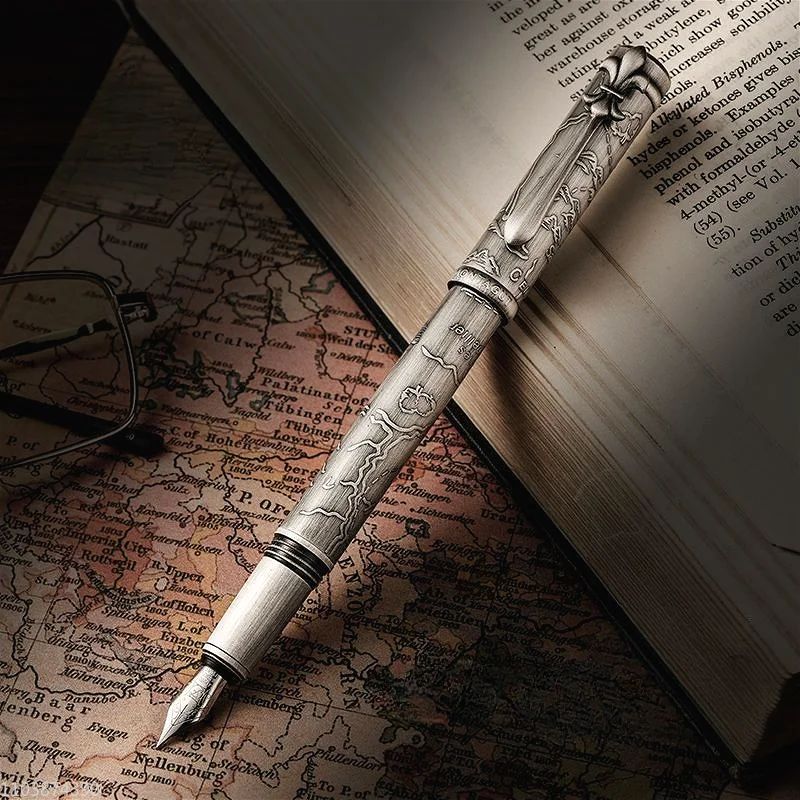 Montagu M815_140 Fountain Pen F 0.5mm Schmidt Pen Tip Ink Pen Business Office Design Portable Office High-end Stationery Gift
Montagu M815_140 Fountain Pen F 0.5mm Schmidt Pen Tip Ink Pen Business Office Design Portable Office High-end Stationery Gift