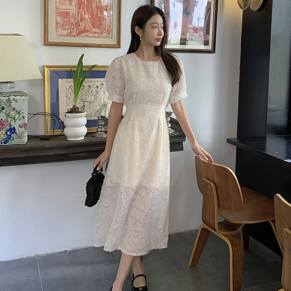 French Midi Dresses for Women 2024 Summer New Elegant Party Female Clothes Sweet Vintage Short Sleeves Korean Evening Dress
French Midi Dresses for Women 2024 Summer New Elegant Party Female Clothes Sweet Vintage Short Sleeves Korean Evening Dress