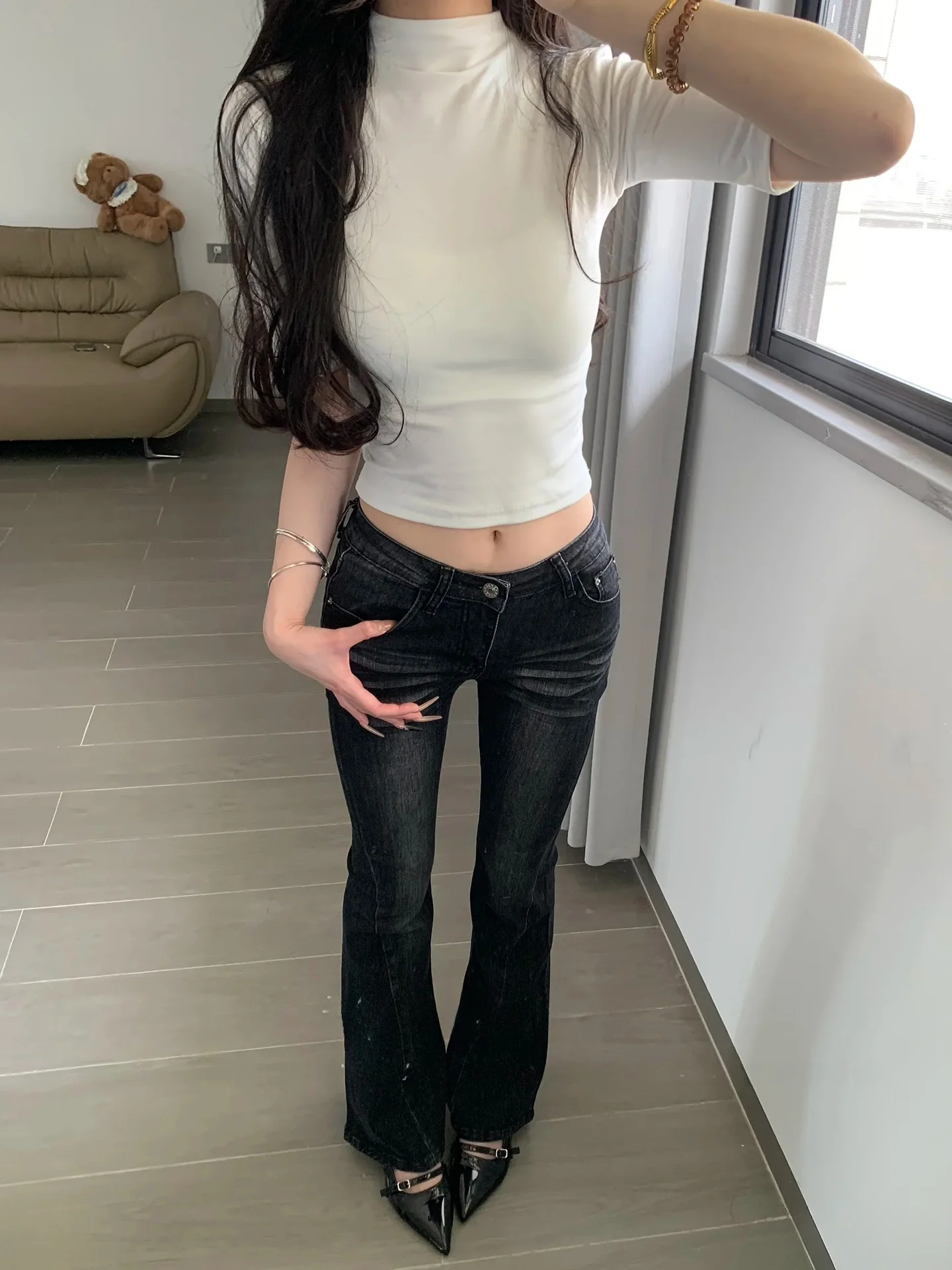 Женская трикотажная футболка в американском стиле Hot Girl с коротким рукавом, полувысоким воротником, облегающая, укороченная, с индивидуальным дизайном Pure Desire
Женская трикотажная футболка в американском стиле Hot Girl с коротким рукавом, полувысоким воротником, облегающая, укороченная, с индивидуальным дизайном Pure Desire