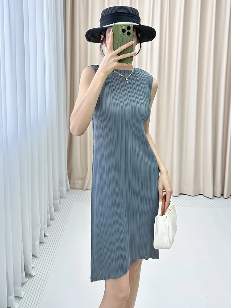 Simple Pure Color Summer New Style Women's Dress Three Fold Creaseless Sleeveless Vest Dress Commute Style Polyester Fiber
Simple Pure Color Summer New Style Women's Dress Three Fold Creaseless Sleeveless Vest Dress Commute Style Polyester Fiber