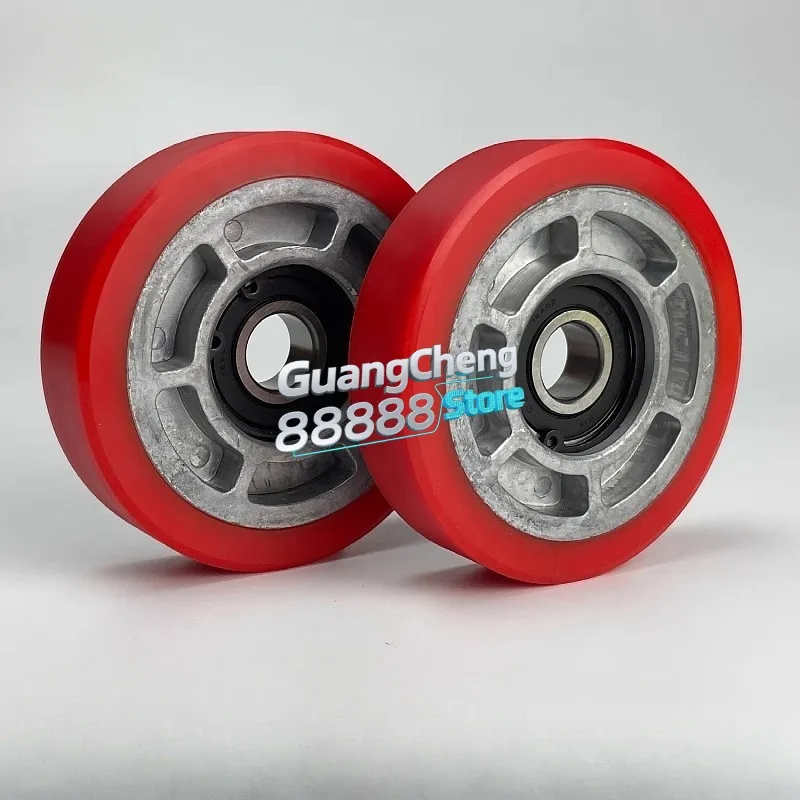 Полиуретановый ролик с резиновым покрытием из полиуретана. Высокоэластичное и износостойкое резиновое колесо с направляющим колесом ограничения подшипника.
Полиуретановый ролик с резиновым покрытием из полиуретана. Высокоэластичное и износостойкое резиновое колесо с направляющим колесом ограничения подшипника.