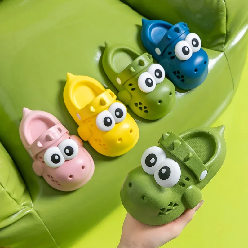 Comwarm тапочки с динозаврами, детская домашняя обувь для мальчиков и девочек от 3 до 15 лет, летние нескользящие шлепанцы для ванной комнаты с героями мультфильмов, домашние тапочки для подростков