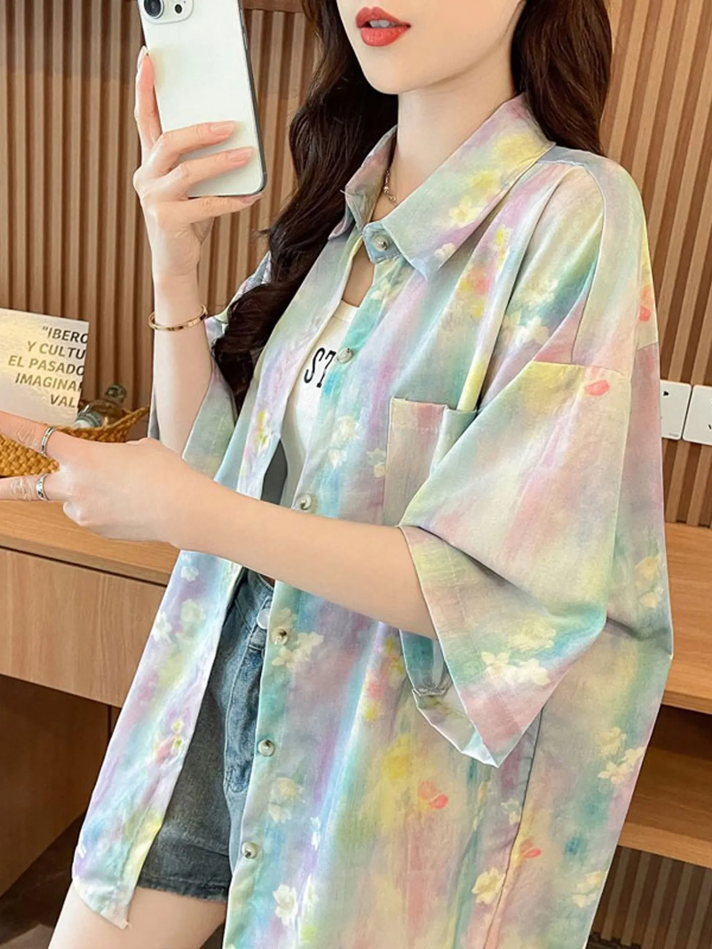 Summer Thin Short Sleeve Gradient Dyed Women's Shirt Loose Fit Large Size Sun Protection Open Cardigan Top Outerwear
Summer Thin Short Sleeve Gradient Dyed Women's Shirt Loose Fit Large Size Sun Protection Open Cardigan Top Outerwear