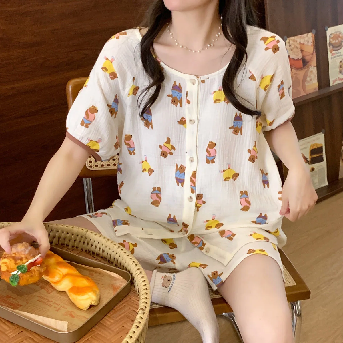 Korean Kawaii Cartoon Bear Summer Pajamas Sets Women 2025 Y2K PJ Set Button Short Sleeve Homewear Cute Sleepwear Thin Loungewear
Korean Kawaii Cartoon Bear Summer Pajamas Sets Women 2025 Y2K PJ Set Button Short Sleeve Homewear Cute Sleepwear Thin Loungewear