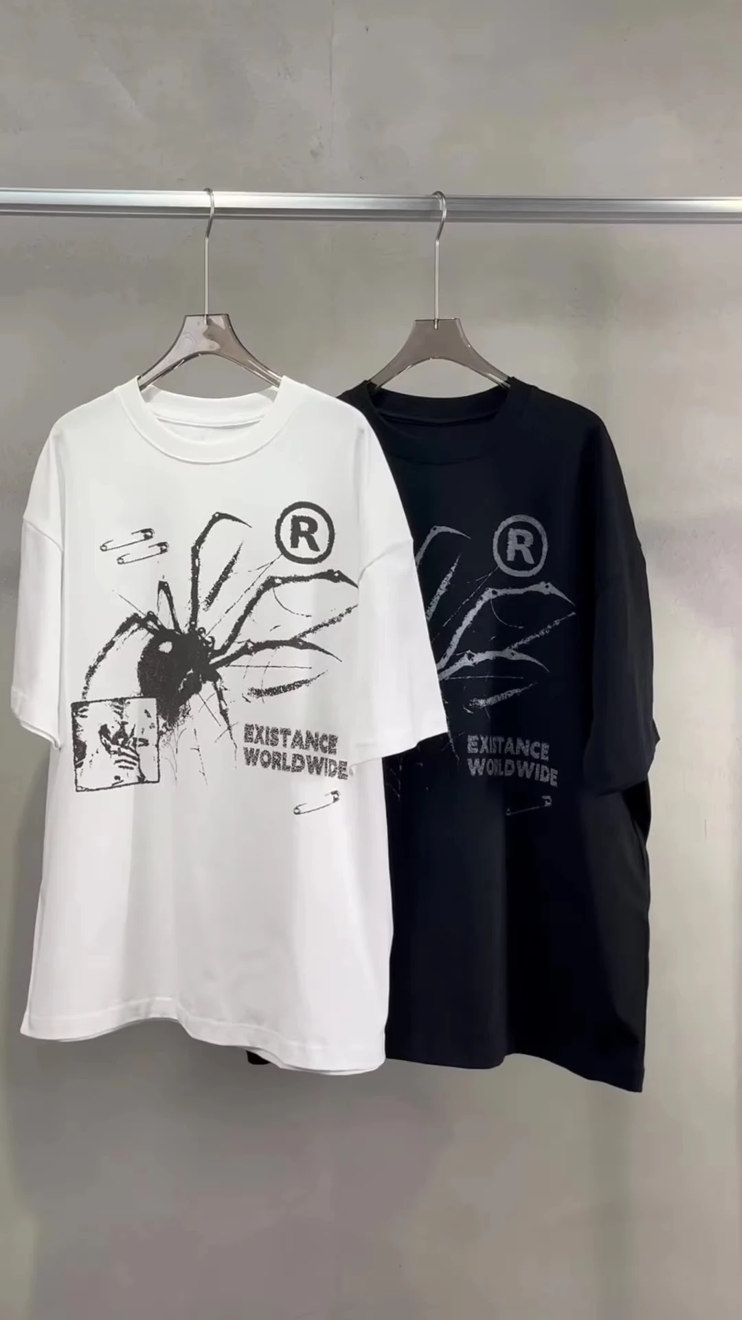 Y2K Корейская уличная одежда с рисунком паука Acubi Harajuku Egirl Гранж Эстетический модный топ с короткими рукавами и круглым вырезом Женская одежда
Y2K Корейская уличная одежда с рисунком паука Acubi Harajuku Egirl Гранж Эстетический модный топ с короткими рукавами и круглым вырезом Женская одежда