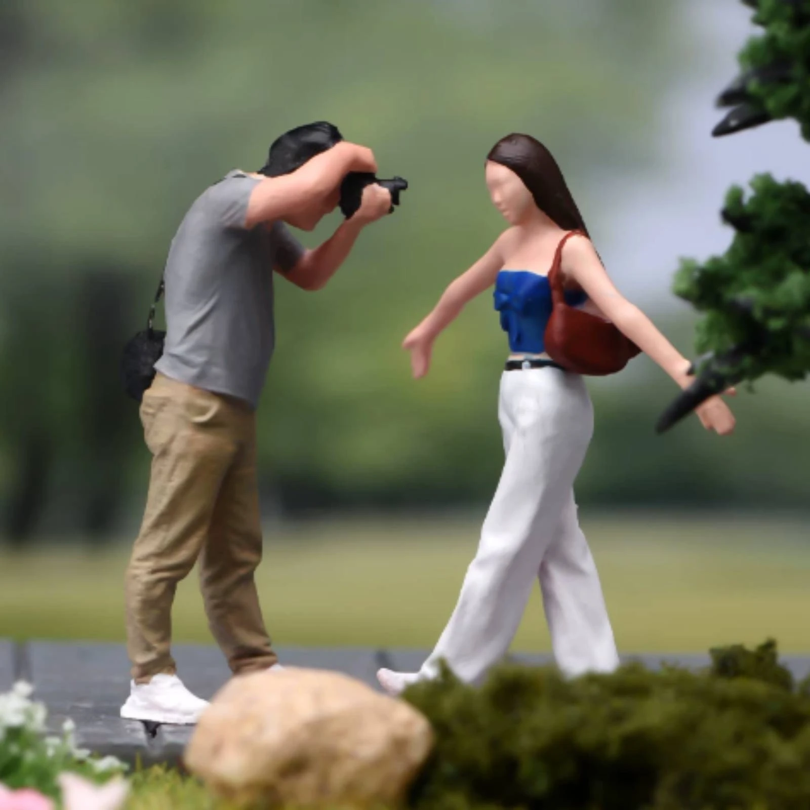 2 Pieces Couple Miniature Figures Fine Specifics Hand-Painted Resin Figurines 1:64 Scale Figure Realistic Details Mini People
2 Pieces Couple Miniature Figures Fine Specifics Hand-Painted Resin Figurines 1:64 Scale Figure Realistic Details Mini People