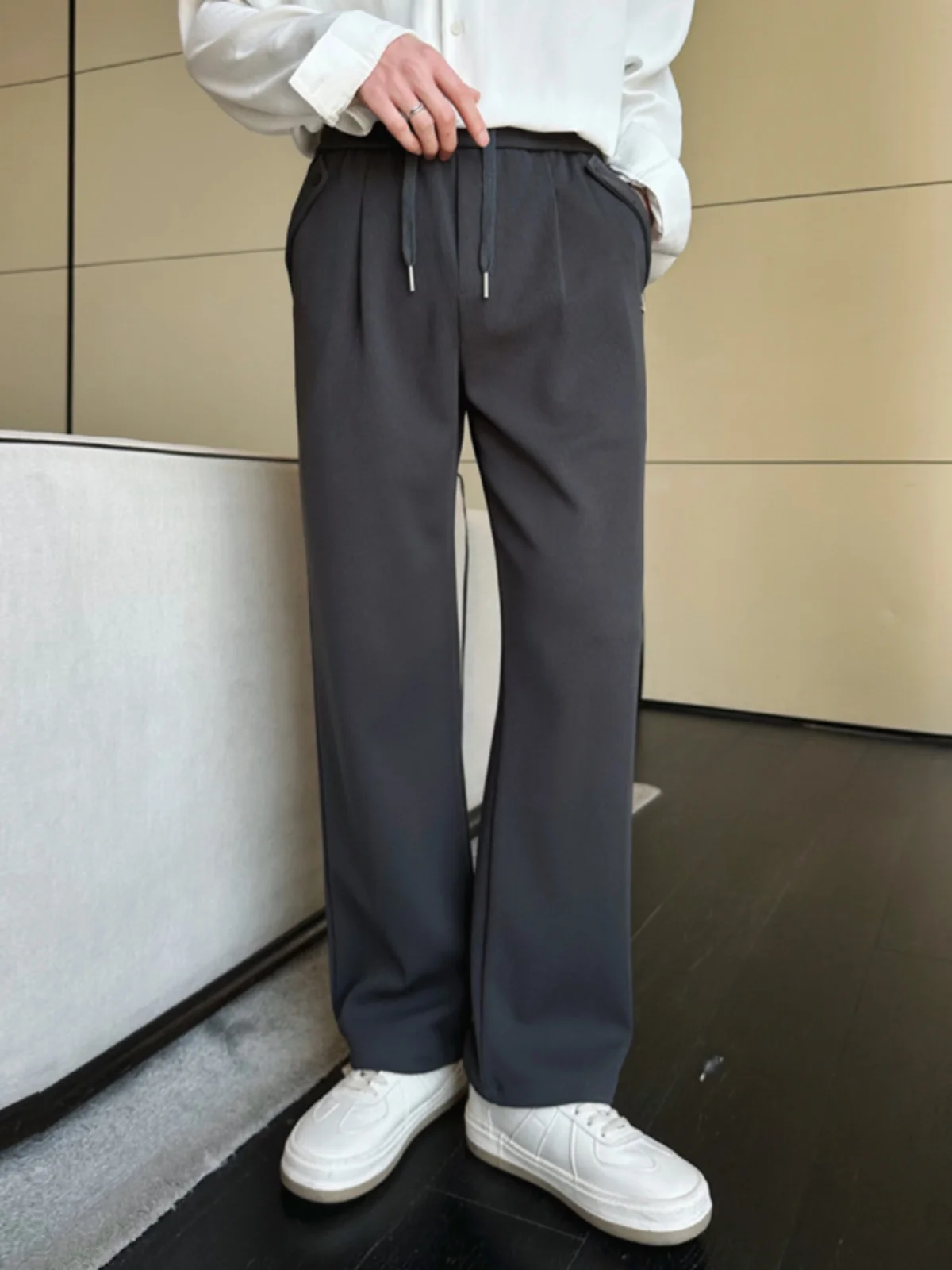 Loose Casual Sweatpants Men's Summer Elastic Waist Straight Leg Long Pants Versatile Spor Trousers Faionable Urban Sle
Loose Casual Sweatpants Men's Summer Elastic Waist Straight Leg Long Pants Versatile Spor Trousers Faionable Urban Sle