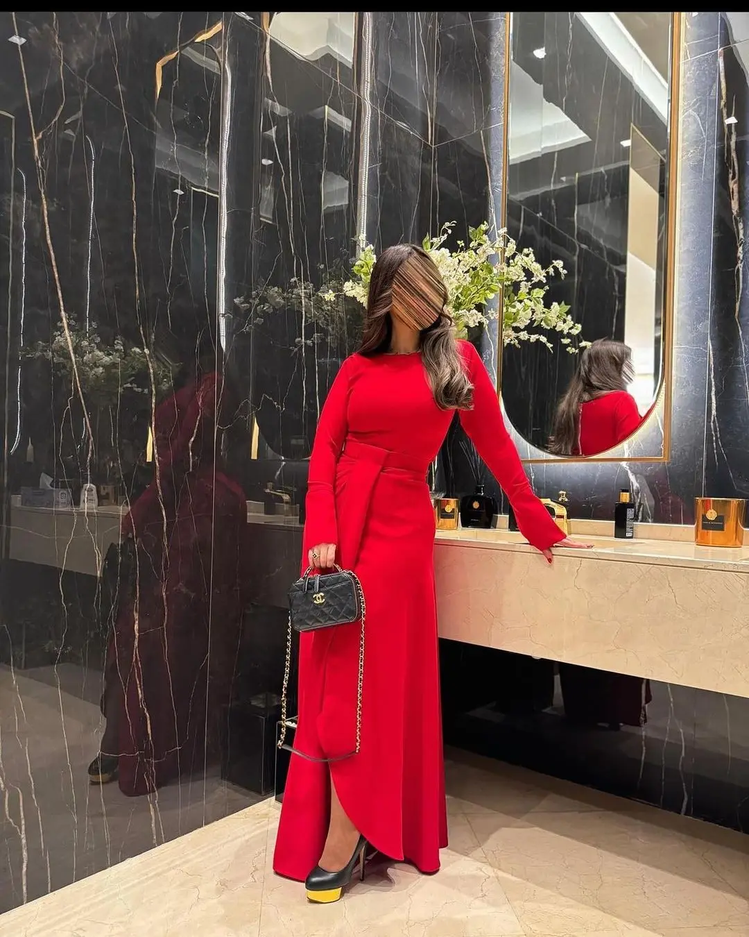 Elegant Long Sleeves Prom Dresses Pleated Satin Floor Length Party Dresses Back Zipper Evening Dresses
Elegant Long Sleeves Prom Dresses Pleated Satin Floor Length Party Dresses Back Zipper Evening Dresses