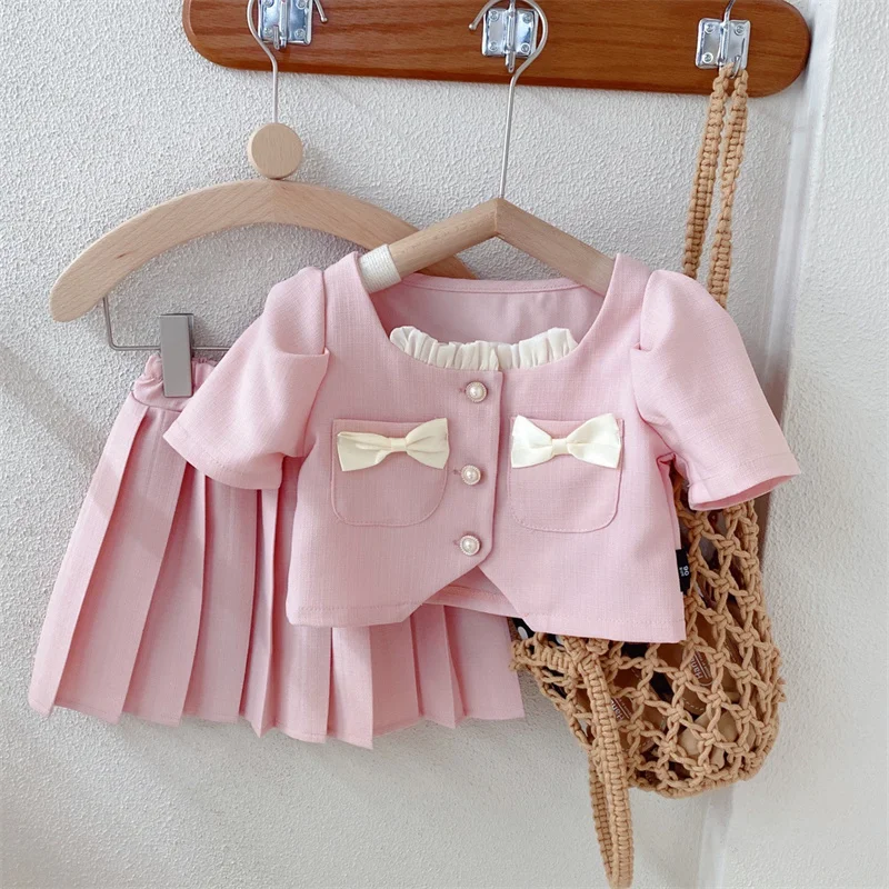Baby Girls Clothing Sets Children Pink Bow Suit Kids Summer Solid Tops+Pleated Skirt 2Pcs 2024 New Toddler Fashion Clothing
Baby Girls Clothing Sets Children Pink Bow Suit Kids Summer Solid Tops+Pleated Skirt 2Pcs 2024 New Toddler Fashion Clothing