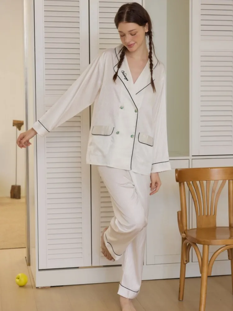 Patchwork Long Sleeve Shirts + Loose Sets 2025 New Satin White Blouse Top And Traouser Casual Sweet Spring Summer Pajamas Suit
Patchwork Long Sleeve Shirts + Loose Sets 2025 New Satin White Blouse Top And Traouser Casual Sweet Spring Summer Pajamas Suit