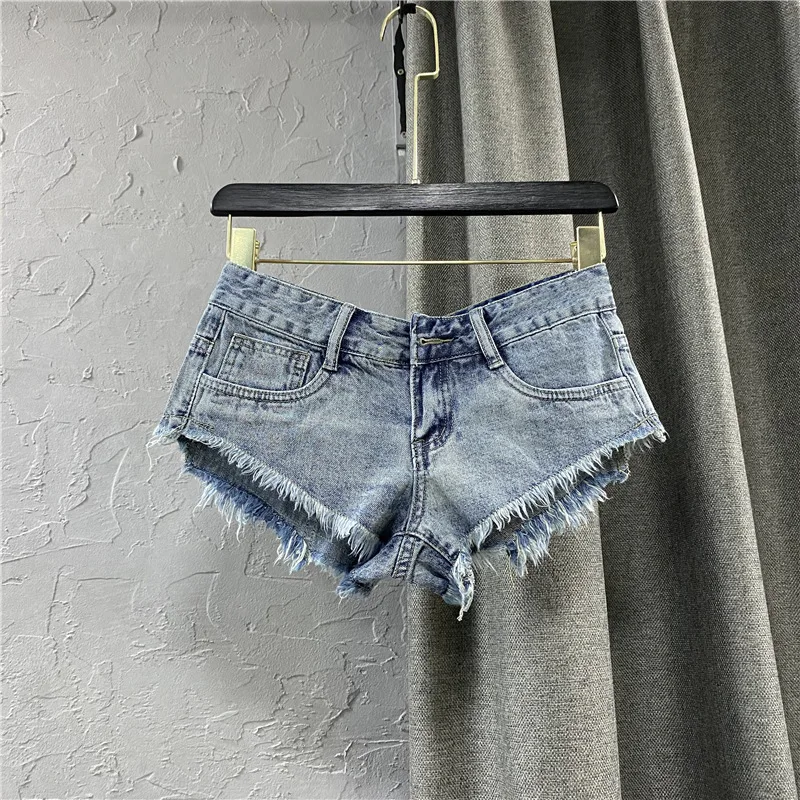 Denim Shorts For Women2023 Summer New Street Spicy Girl Y2k Low Waist Light Grey Broken Hole Ragged Edge A-Line Denim Hot Pants
Denim Shorts For Women2023 Summer New Street Spicy Girl Y2k Low Waist Light Grey Broken Hole Ragged Edge A-Line Denim Hot Pants