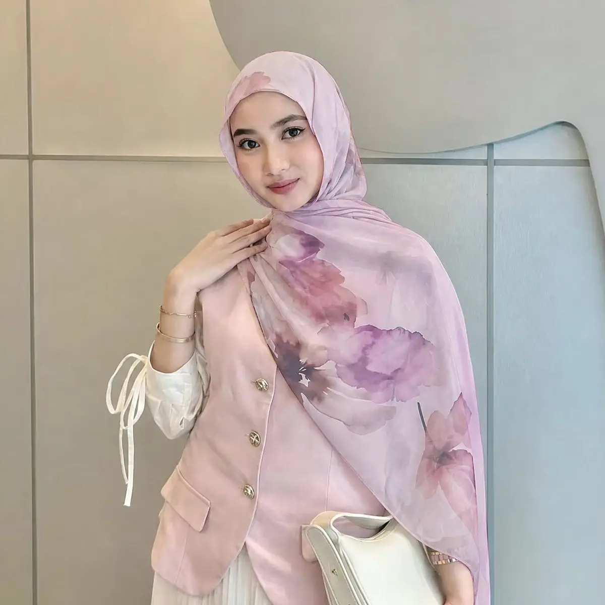 Fashion Print Floral Chiffon Headscarf Shawls Muslim Hijab Long Elegant Women Head Wraps Ladies Soft Ramadan Scarf 180*70cm
Fashion Print Floral Chiffon Headscarf Shawls Muslim Hijab Long Elegant Women Head Wraps Ladies Soft Ramadan Scarf 180*70cm