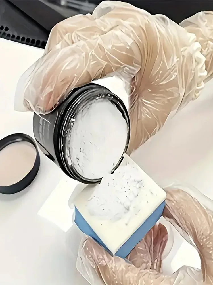 Glass Surface Polishing Agent Is Suitable For Polishing And Restoring The Clarity of Glass in Automobiles And Other Industries
Glass Surface Polishing Agent Is Suitable For Polishing And Restoring The Clarity of Glass in Automobiles And Other Industries