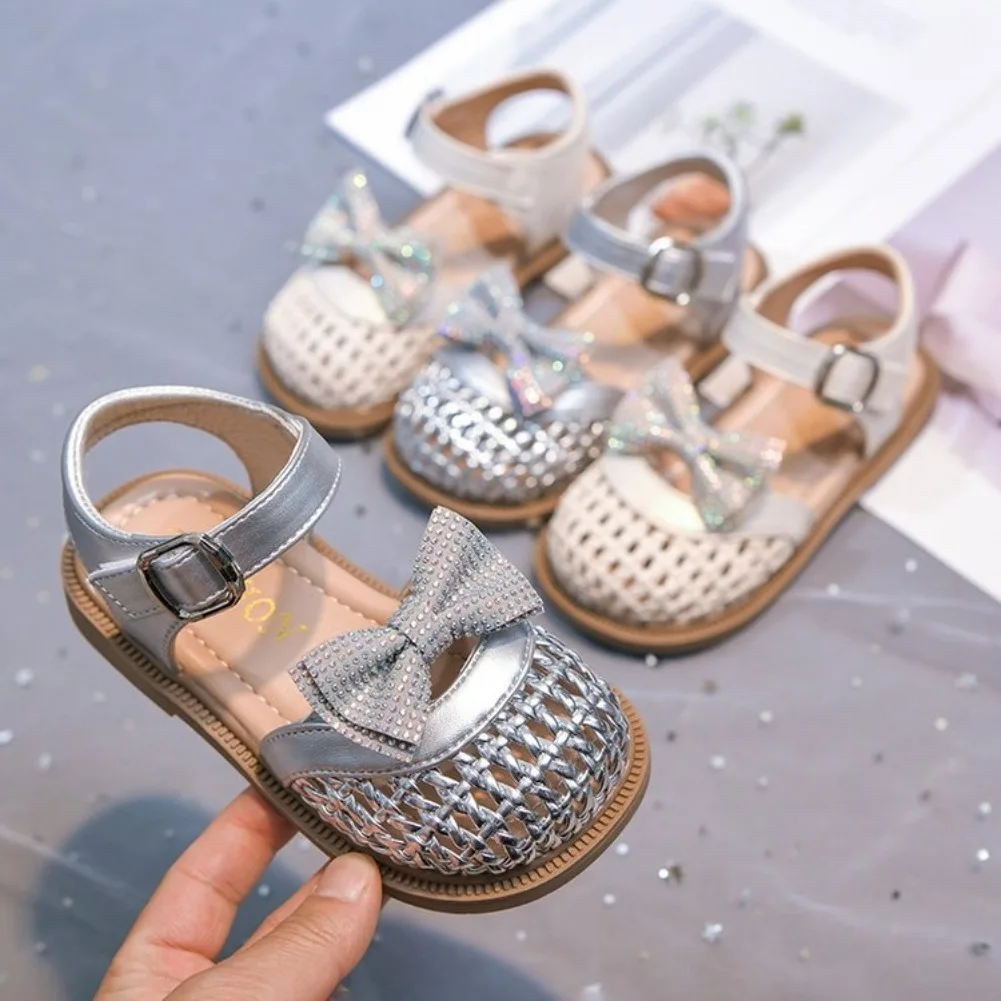 2026 Summer Stylish Sandals for Girls, Hollow Woven Design with Bow Decor, Breathable Mesh Casual Shoes for Little Kids
2026 Summer Stylish Sandals for Girls, Hollow Woven Design with Bow Decor, Breathable Mesh Casual Shoes for Little Kids