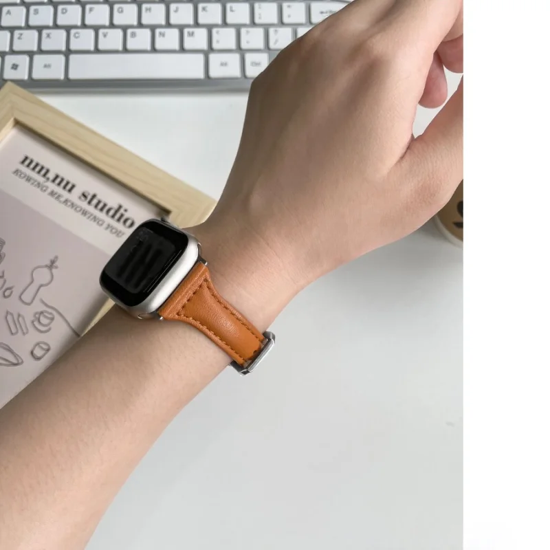 Compatible with iWatch strap 38mm 40mm 41mm 42mm 44mm 45mm 49mm slim leather waist fashionable strap
Compatible with iWatch strap 38mm 40mm 41mm 42mm 44mm 45mm 49mm slim leather waist fashionable strap