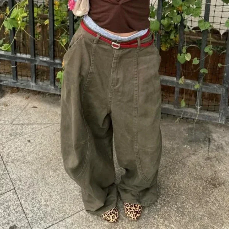 Y2K Vintage Washed Women Jeans Harajuku Scimitar Wide Leg American Retro Denim Pants Baggy High Waisted Trousers Gyaru
Y2K Vintage Washed Women Jeans Harajuku Scimitar Wide Leg American Retro Denim Pants Baggy High Waisted Trousers Gyaru