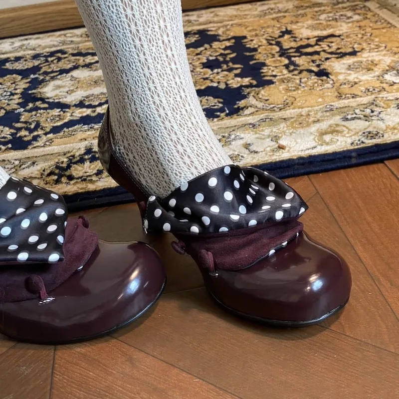 Women's Polka Dot Bow Heels 2026 Autumn Round Toe Chunky Heel Patent Leather Slip-On Casual Vintage Dress Shoes For Ladies
Women's Polka Dot Bow Heels 2026 Autumn Round Toe Chunky Heel Patent Leather Slip-On Casual Vintage Dress Shoes For Ladies