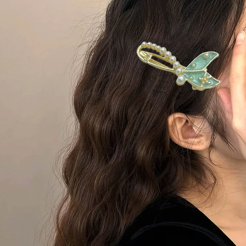 Заколки для волос с жемчугом «рыбий хвост», заколки с краями, заколки для челки в китайском стиле в стиле ретро, однорядные заколки, высококачественные женские головные уборы-шпильки
Заколки для волос с жемчугом «рыбий хвост», заколки с краями, заколки для челки в китайском стиле в стиле ретро, однорядные заколки, высококачественные женские головные уборы-шпильки