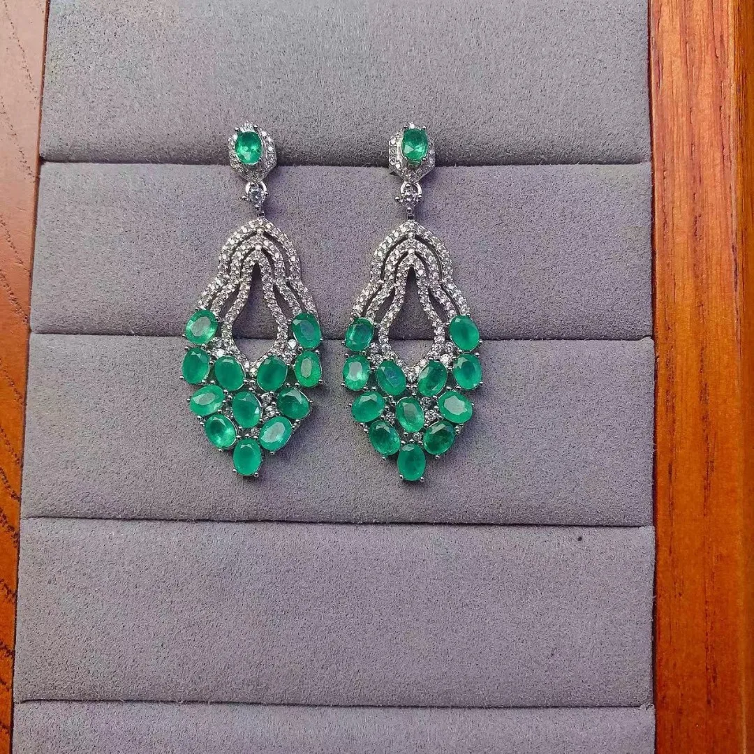 Дизайнерские элегантные серьги-подвески из серебра S925 с изумрудом, изысканный дизайн, легкая роскошь, изысканный стиль, идеальный романтический подарок
Дизайнерские элегантные серьги-подвески из серебра S925 с изумрудом, изысканный дизайн, легкая роскошь, изысканный стиль, идеальный романтический подарок