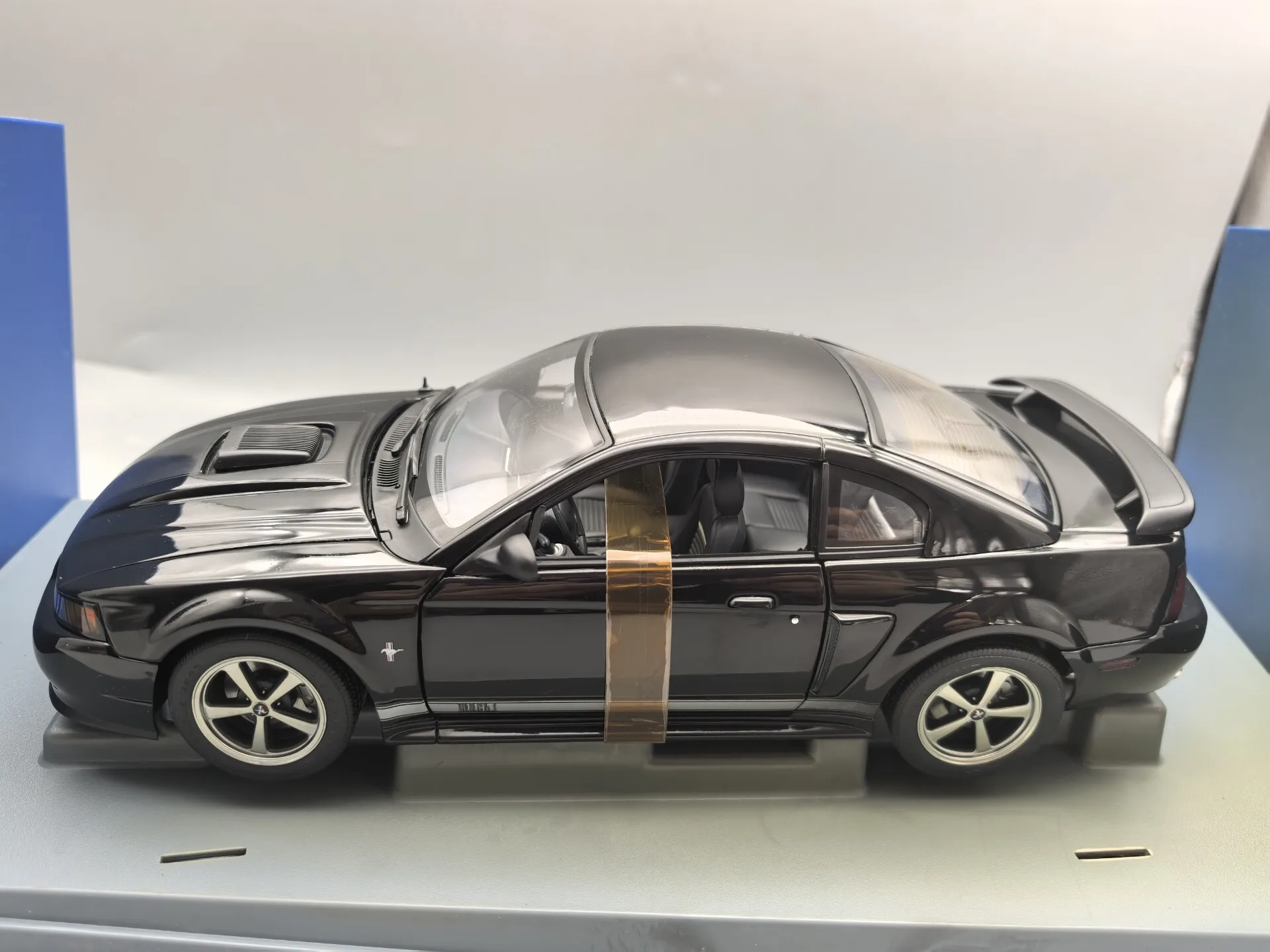 Autoart 1:18 Mustang Mach 1 Black Simulation Limited Edition All Open Alloy Metal Static Car Model Toy Gift
Autoart 1:18 Mustang Mach 1 Black Simulation Limited Edition All Open Alloy Metal Static Car Model Toy Gift