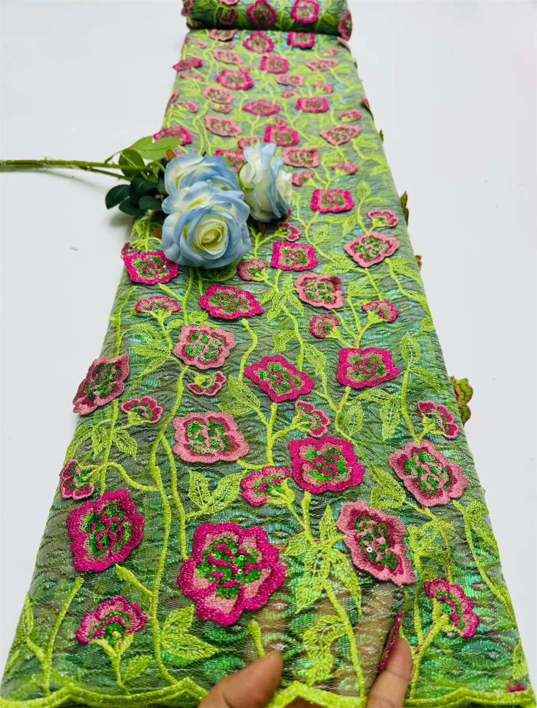 Оптовая продажа, африканский 3D цветочный шнур, гипюровая кружевная ткань шантильи, водорастворимая нигерийская французская Asoebi для вечерних платьев 2026
Оптовая продажа, африканский 3D цветочный шнур, гипюровая кружевная ткань шантильи, водорастворимая нигерийская французская Asoebi для вечерних платьев 2026