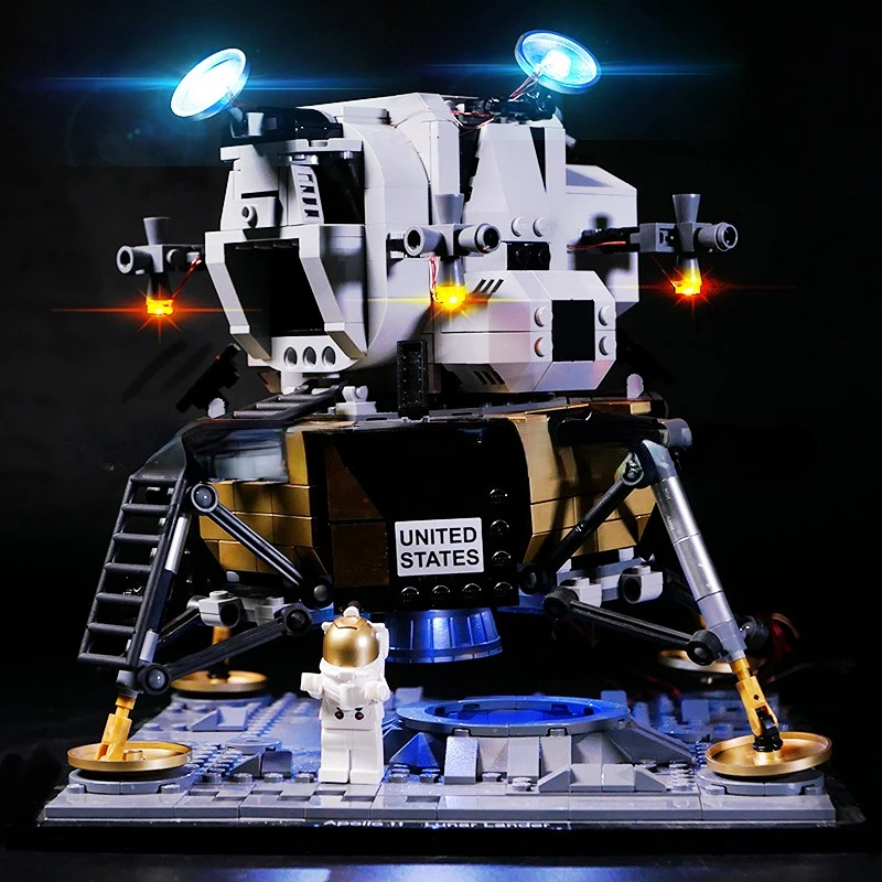 Без кирпичей, светодиодный Kit для Apollo 11 Moon Lander 10266 
Без кирпичей, светодиодный Kit для Apollo 11 Moon Lander 10266
