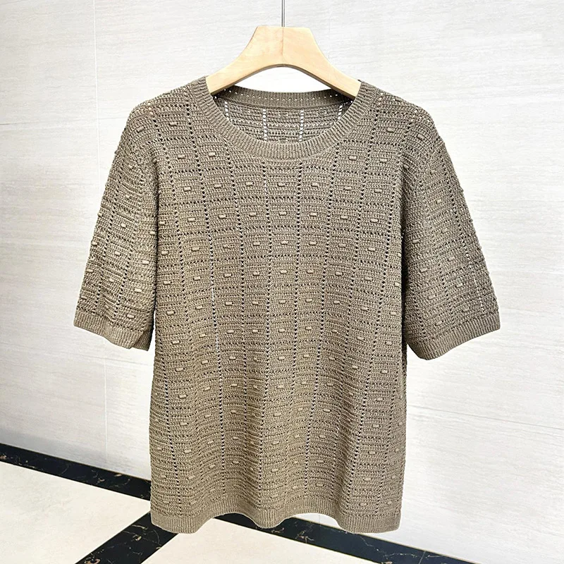 Women's Hollow-Out Retro-Style Short-Sleeve Knitted Top — Casual, Versatile, and Minimalist — Summer 2026 Collection
Women's Hollow-Out Retro-Style Short-Sleeve Knitted Top — Casual, Versatile, and Minimalist — Summer 2026 Collection