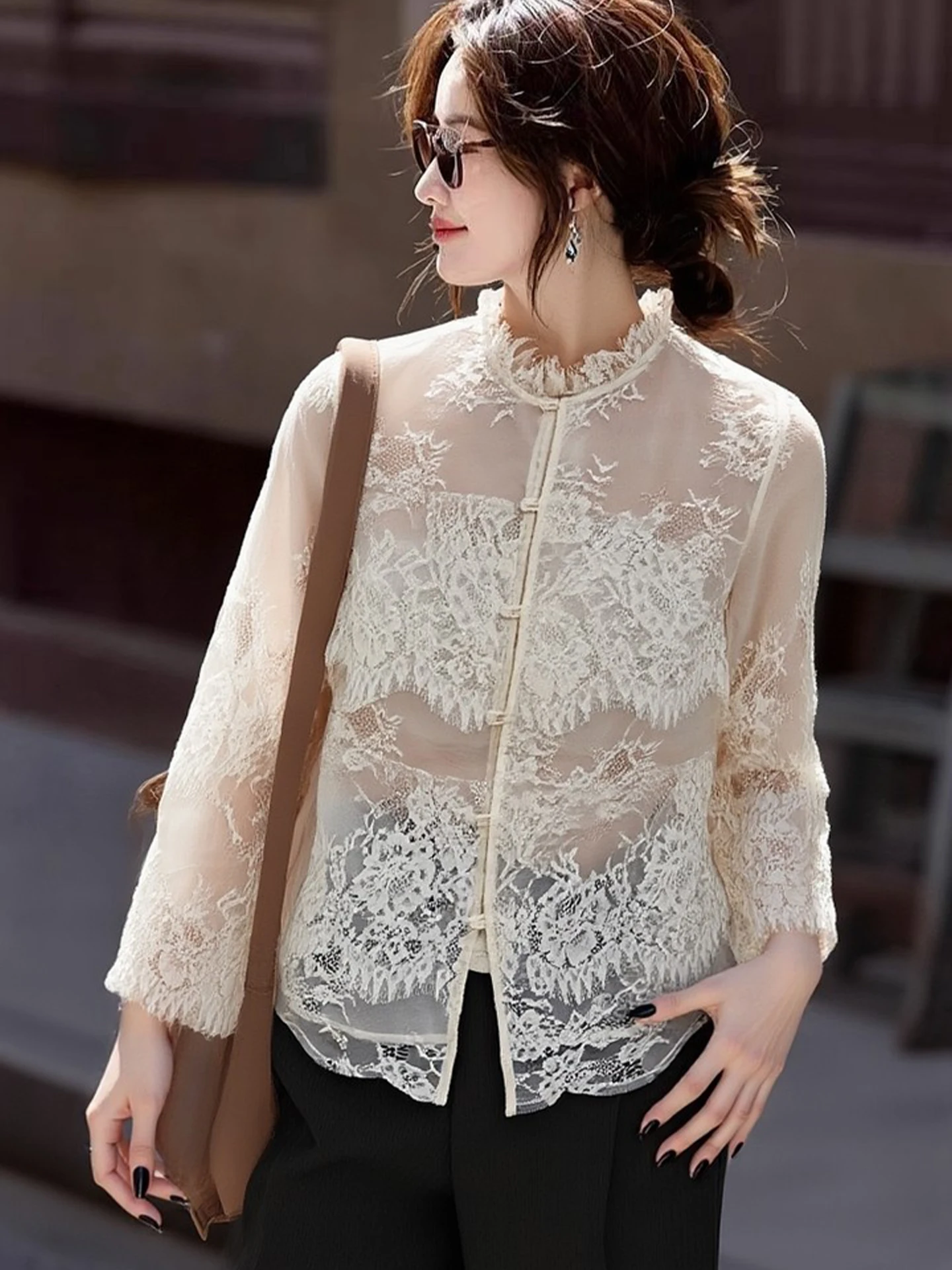 Elegant Long Sleeve Chiffon Shirt Embroidered Loose Fit Women's Fashion Spring 2026 Early Morning Commute Style Korean Version
Elegant Long Sleeve Chiffon Shirt Embroidered Loose Fit Women's Fashion Spring 2026 Early Morning Commute Style Korean Version