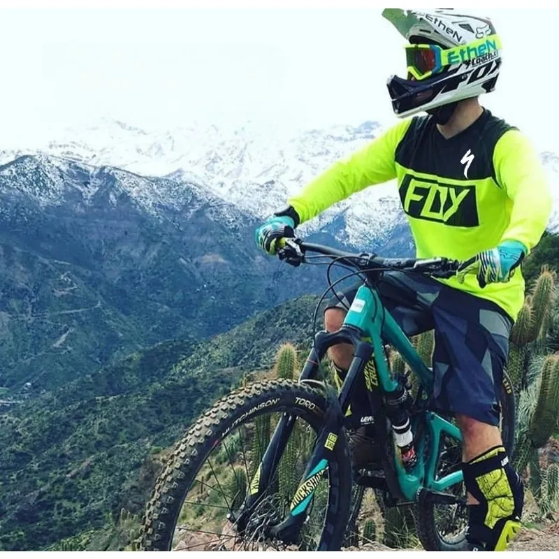 Мотоциклетный трикотаж для скоростного спуска, горного велосипеда, MTB, внедорожная рубашка, DH, черная мотоциклетная толстовка, быстросохнущая спортивная одежда, велосипедный костюм 
Мотоциклетный трикотаж для скоростного спуска, горного велосипеда, MTB, внедорожная рубашка, DH, черная мотоциклетная толстовка, быстросохнущая спортивная одежда, велосипедный костюм