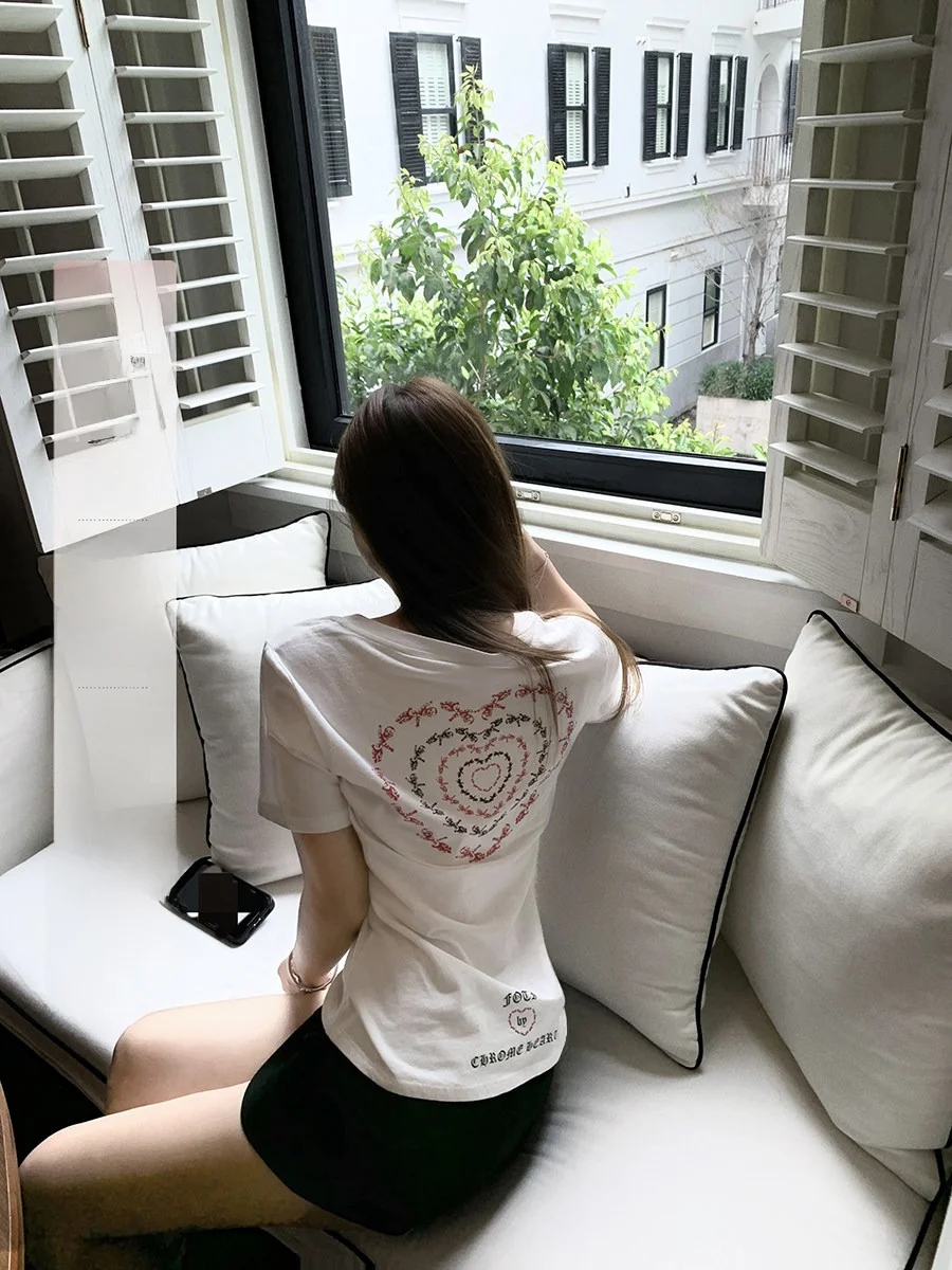 Летняя легкая футболка Croix Core с принтом, V-образным вырезом, женская, из чистого хлопка, текстурированная, в корейском стиле, облегающая
Летняя легкая футболка Croix Core с принтом, V-образным вырезом, женская, из чистого хлопка, текстурированная, в корейском стиле, облегающая