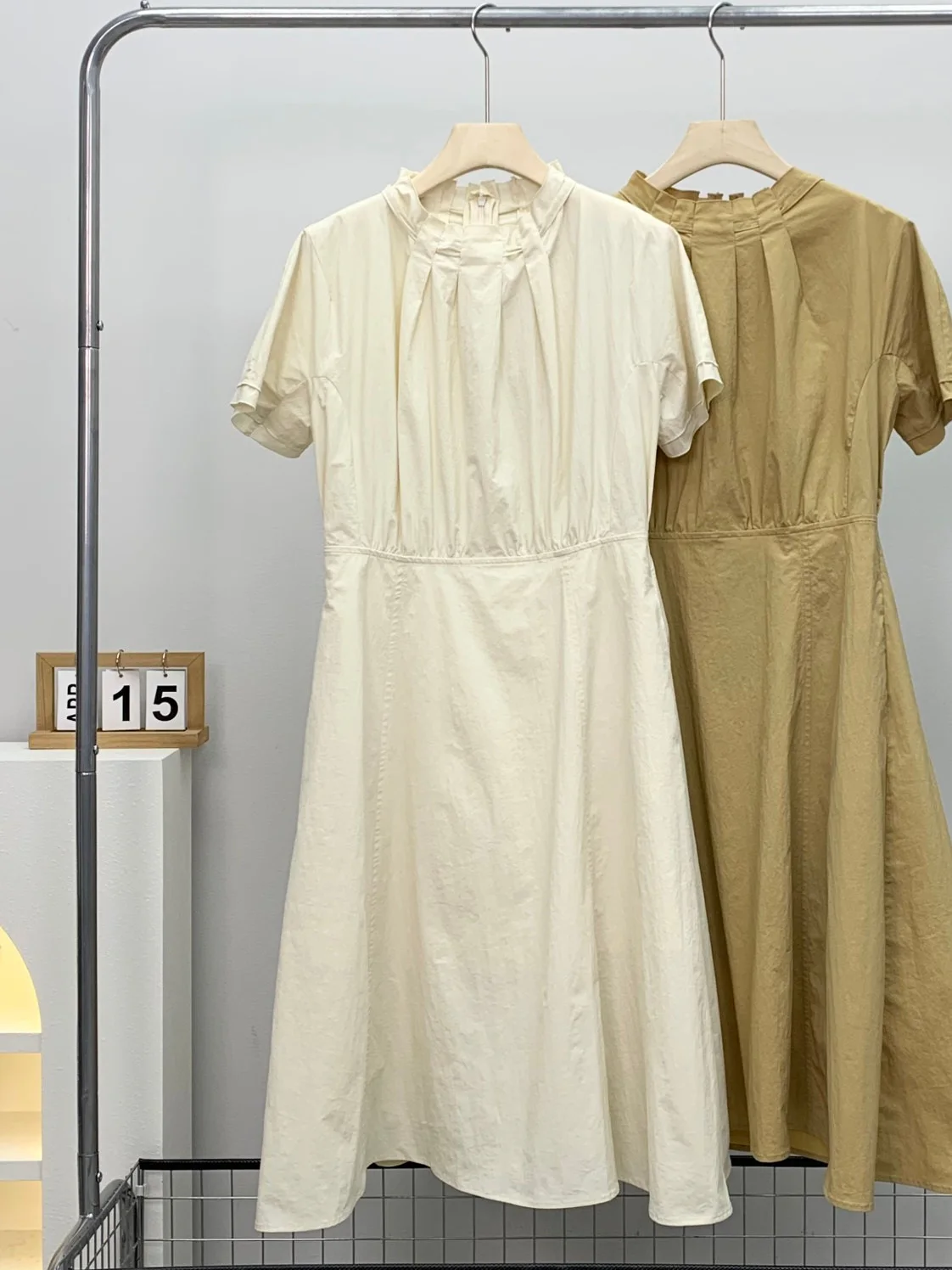 Faionable Commute Ready ort Sve Umbrella Hem Gown Women's Waist Cinched Slimming Dr round Ne Mid-Length irt
Faionable Commute Ready ort Sve Umbrella Hem Gown Women's Waist Cinched Slimming Dr round Ne Mid-Length irt