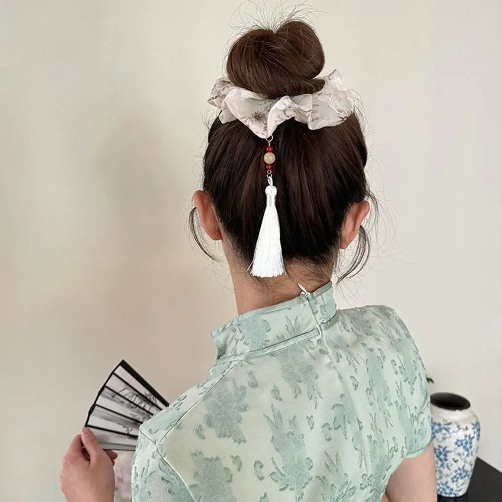 New Chinese Style Printed Hair Tie Cloth Retro Ponytail Holder Large Intestine Hair Ring Hair Rope Tassels Elastic Hair Band
New Chinese Style Printed Hair Tie Cloth Retro Ponytail Holder Large Intestine Hair Ring Hair Rope Tassels Elastic Hair Band