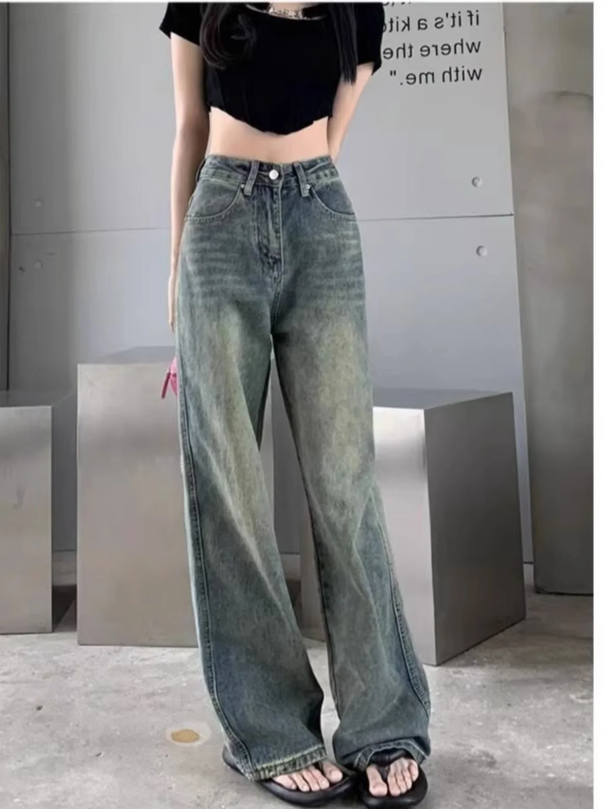 Широкие джинсы с высокой талией, женские осенне-зимние новые винтажные потертые свободные прямые брюки-трубы, джинсовые джинсы небольшого размера
Широкие джинсы с высокой талией, женские осенне-зимние новые винтажные потертые свободные прямые брюки-трубы, джинсовые джинсы небольшого размера