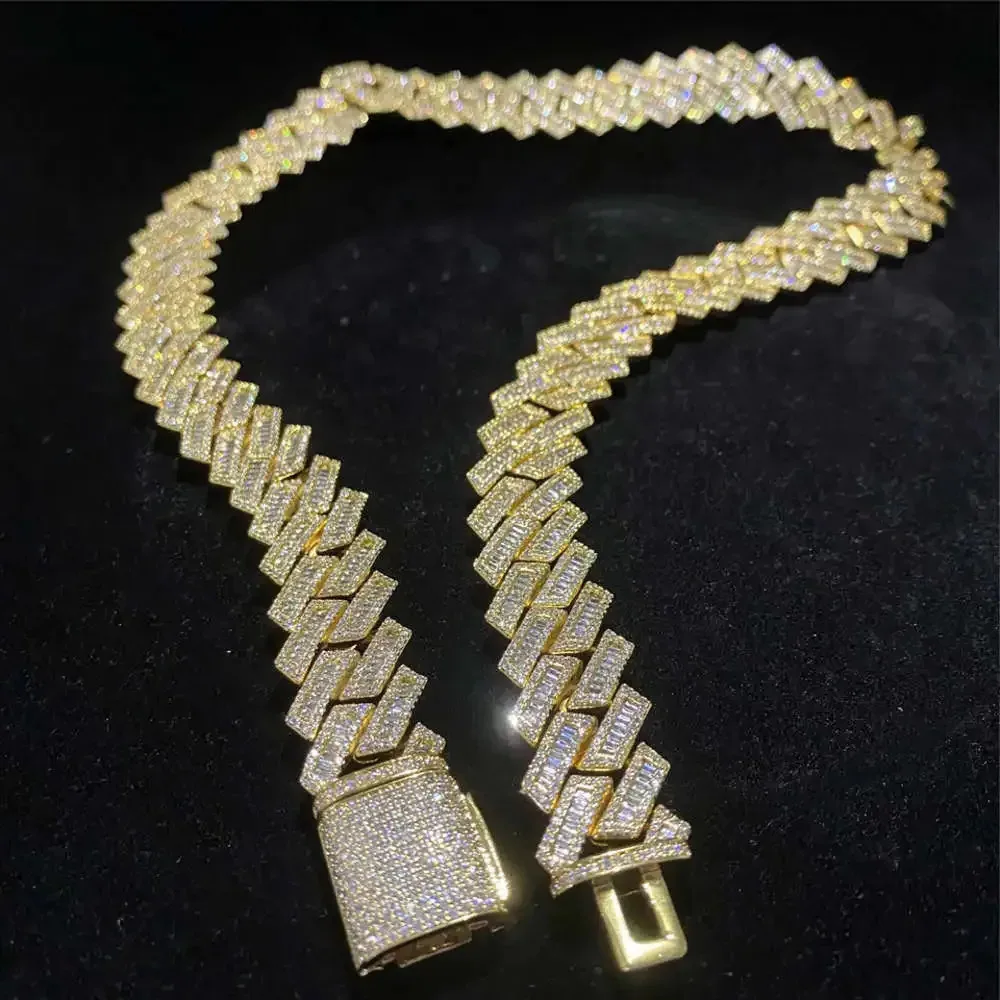18mm Big Guy Heavy Iced Out Vvs Baguette Moissanite Miami Cuban Link Chain Buss Down Pass Diamond Tester Men Cuban Necklace
18mm Big Guy Heavy Iced Out Vvs Baguette Moissanite Miami Cuban Link Chain Buss Down Pass Diamond Tester Men Cuban Necklace