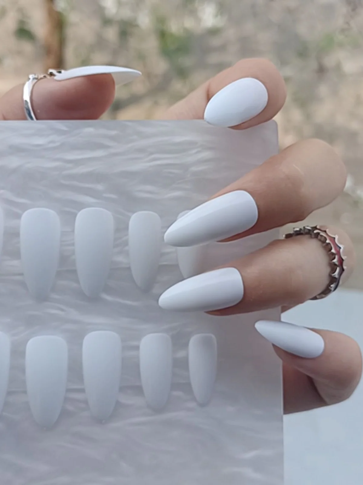 Pure White Pointed Wearable Nail Tips Fem Sexy Finger False Nails Clete Simple Nail Art Stiers Easy to Wear And Remove
Pure White Pointed Wearable Nail Tips Fem Sexy Finger False Nails Clete Simple Nail Art Stiers Easy to Wear And Remove