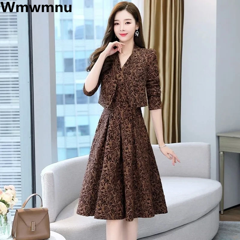 Elegant Vintage Print Oversize 4xl Dress 2 Piece Set Short Casual Jacket + A-line Pleated Dresses Suit Korean Slim Spring Outfit
Elegant Vintage Print Oversize 4xl Dress 2 Piece Set Short Casual Jacket + A-line Pleated Dresses Suit Korean Slim Spring Outfit