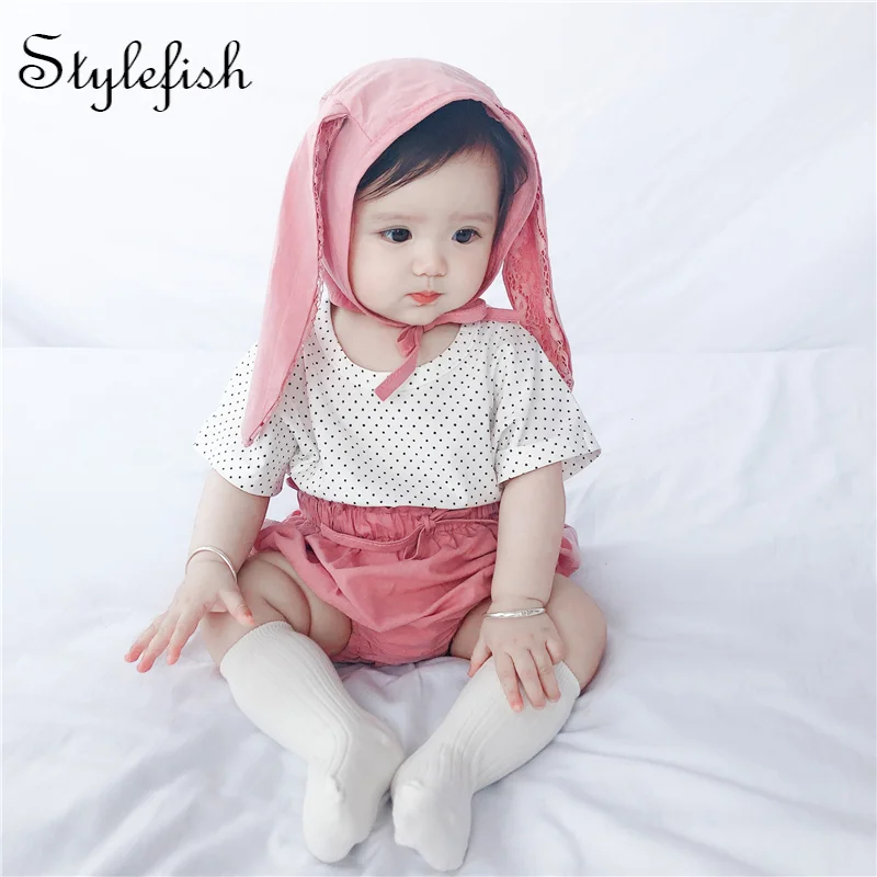 Summer 2022 cotton newborn baby round dot short sleeve top + bread pants + long rabbit ear hat baby girl three-piece suit set
Summer 2022 cotton newborn baby round dot short sleeve top + bread pants + long rabbit ear hat baby girl three-piece suit set
