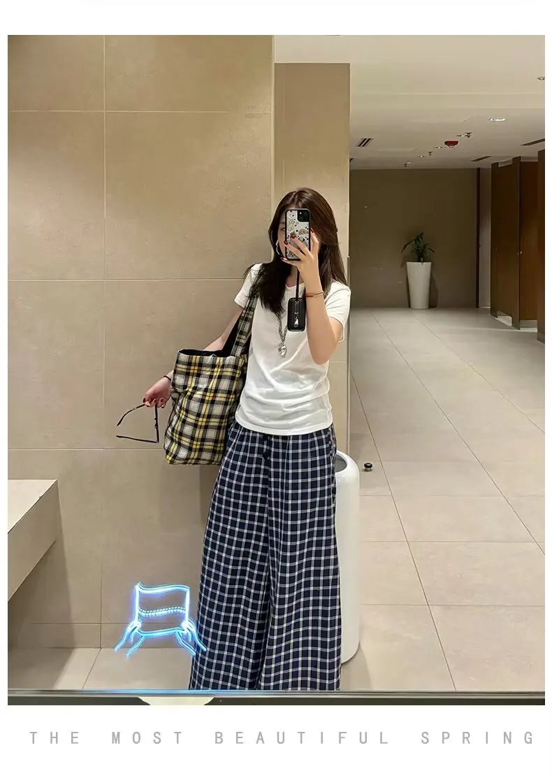 New straight leg wide leg straight leg pants 2024 early autumn dopamine classical street three stripe work pants for women loose
New straight leg wide leg straight leg pants 2024 early autumn dopamine classical street three stripe work pants for women loose