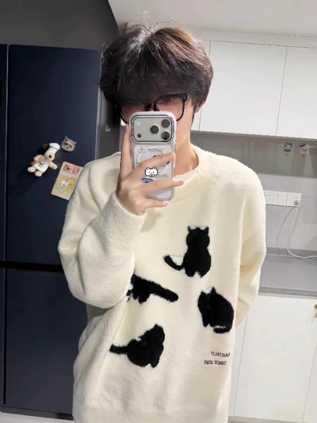 Мягкий мужской вязаный свитер в американском стиле, бежевый, с узором, свободного кроя, удобный, для зимы, базовый слой
Мягкий мужской вязаный свитер в американском стиле, бежевый, с узором, свободного кроя, удобный, для зимы, базовый слой