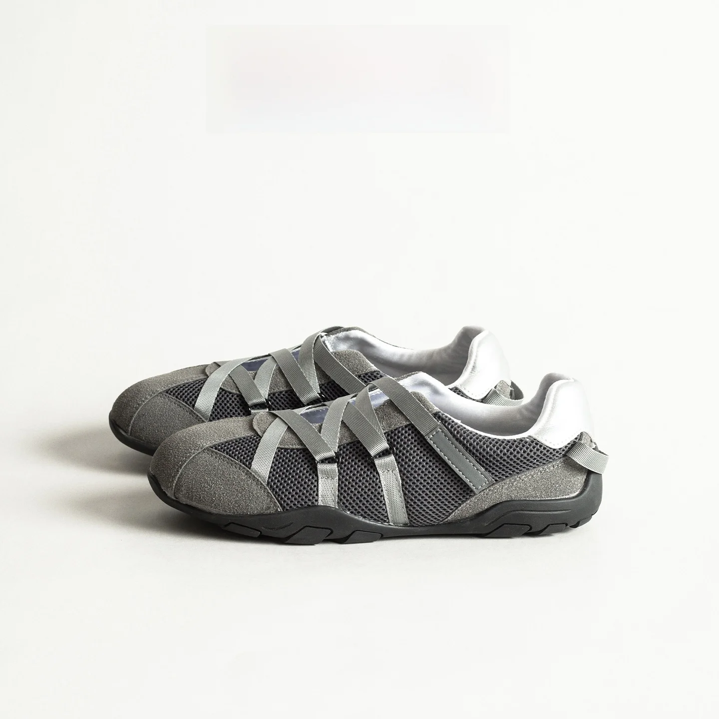 Kaimanli Genuine Leather Ballet Sport Shoes Thick Bottom Mary Janes Low Cut Deqin Shoes Retro Style round Toe Rubber Sole
Kaimanli Genuine Leather Ballet Sport Shoes Thick Bottom Mary Janes Low Cut Deqin Shoes Retro Style round Toe Rubber Sole