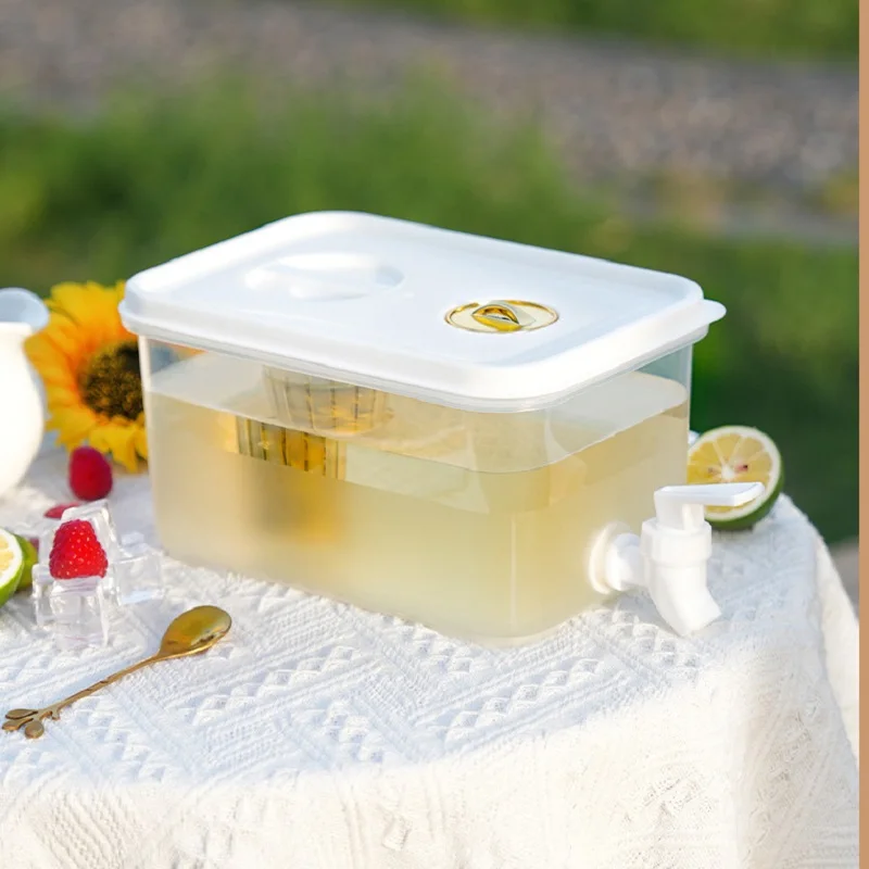 3,5 л высокотемпературный диспенсер для напитков в холодильнике с краном, кувшин для холодной воды без BPA для холодильника/вечеринки/домашнего ежедневного использования
3,5 л высокотемпературный диспенсер для напитков в холодильнике с краном, кувшин для холодной воды без BPA для холодильника/вечеринки/домашнего ежедневного использования